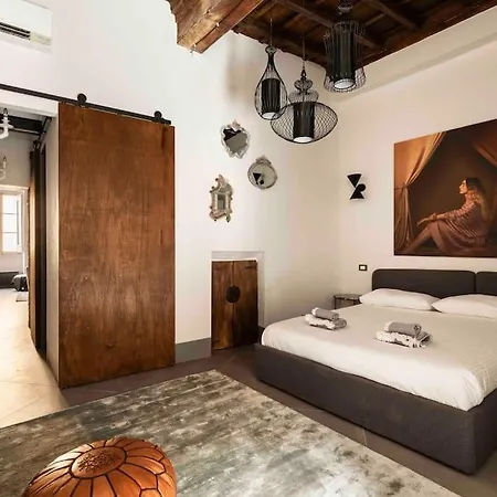Monti Art Loft דירה