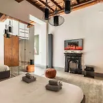 Monti Art Loft *