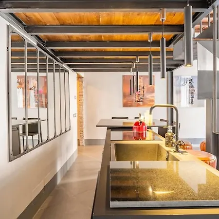 Monti Art Loft *